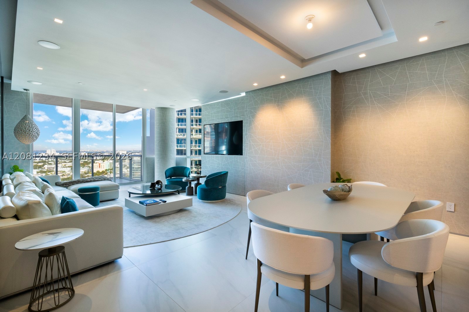 100 S Pointe Dr #2409, Miami Beach FL 33139