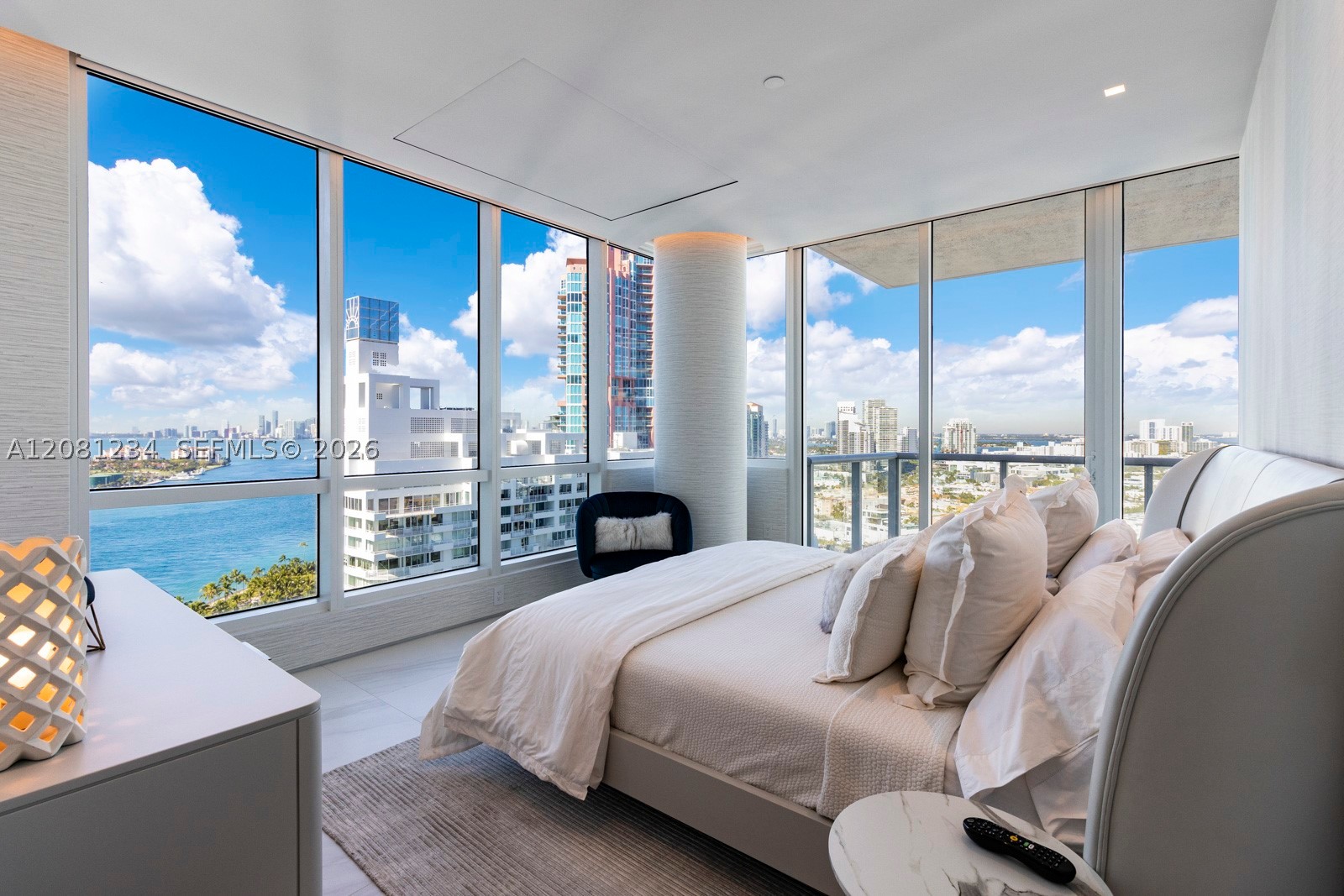 100 S Pointe Dr #2409, Miami Beach FL 33139