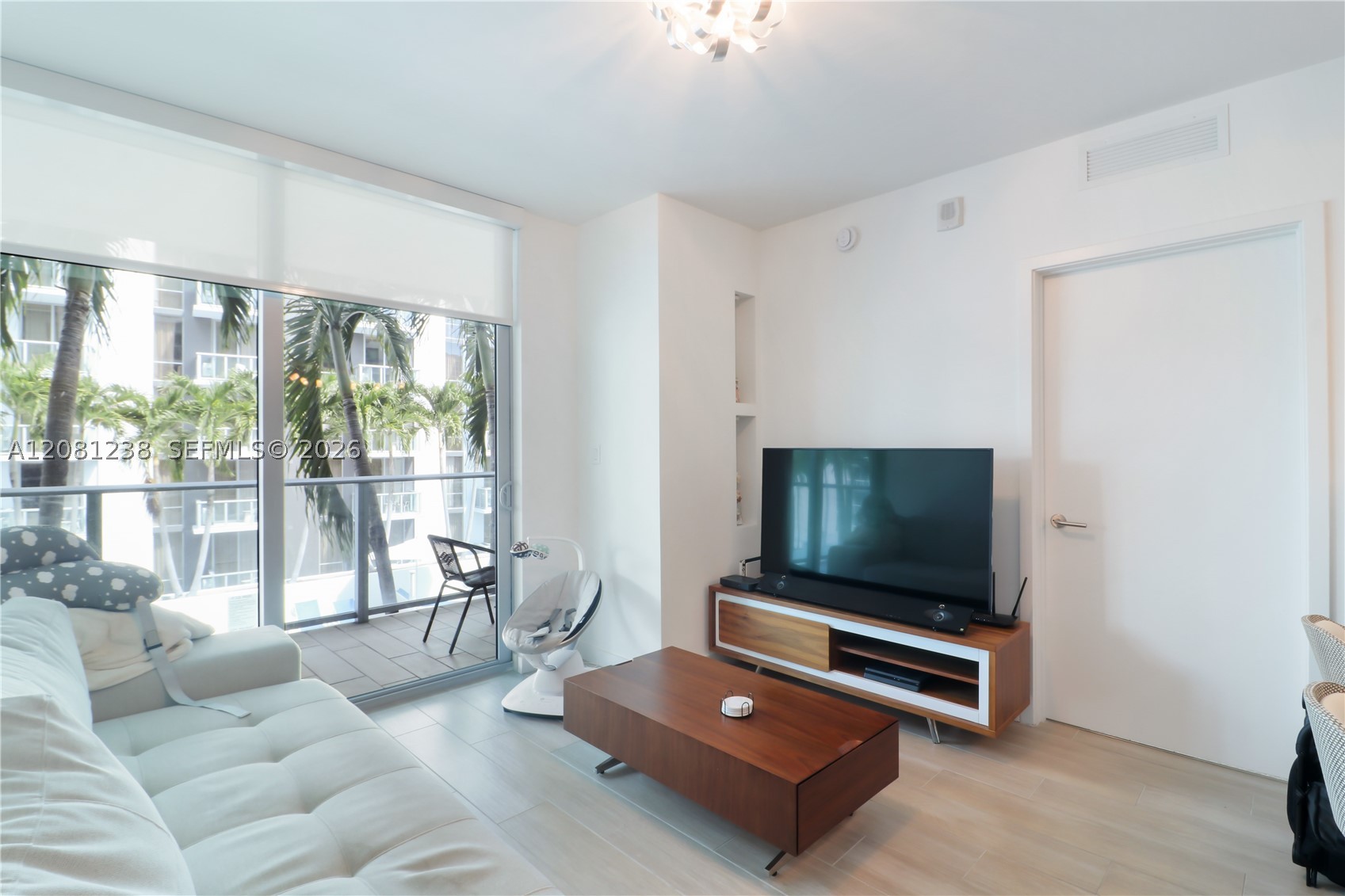 1600 SW 1st Ave #512, Miami FL 33129