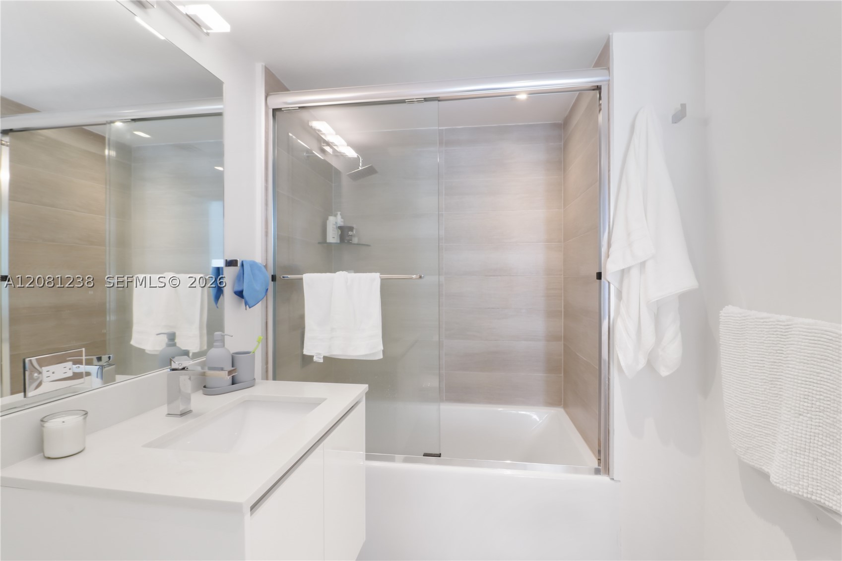 1600 SW 1st Ave #512, Miami FL 33129