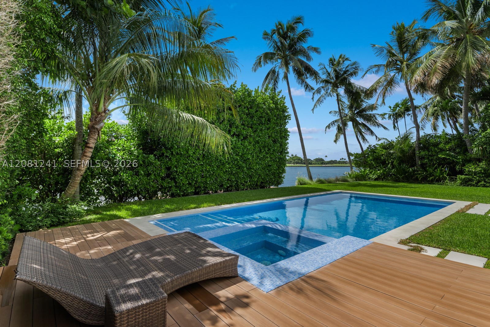 9407 E Broadview Dr, Bay Harbor Islands FL 33154
