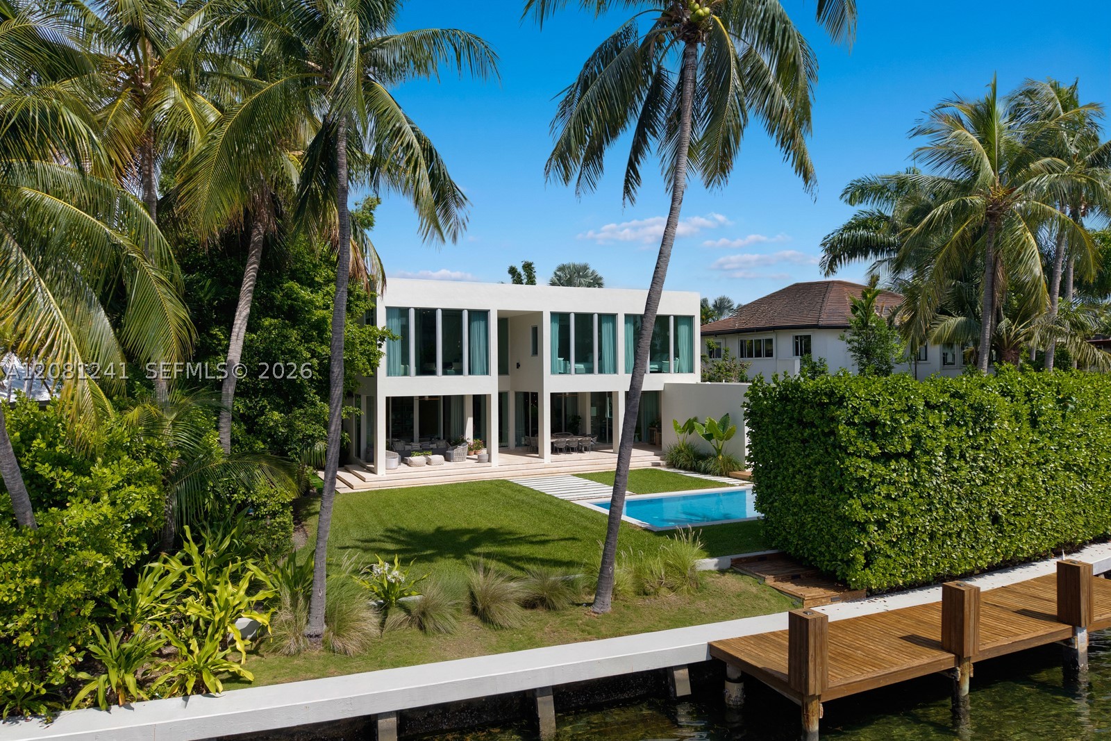 9407 E Broadview Dr, Bay Harbor Islands FL 33154