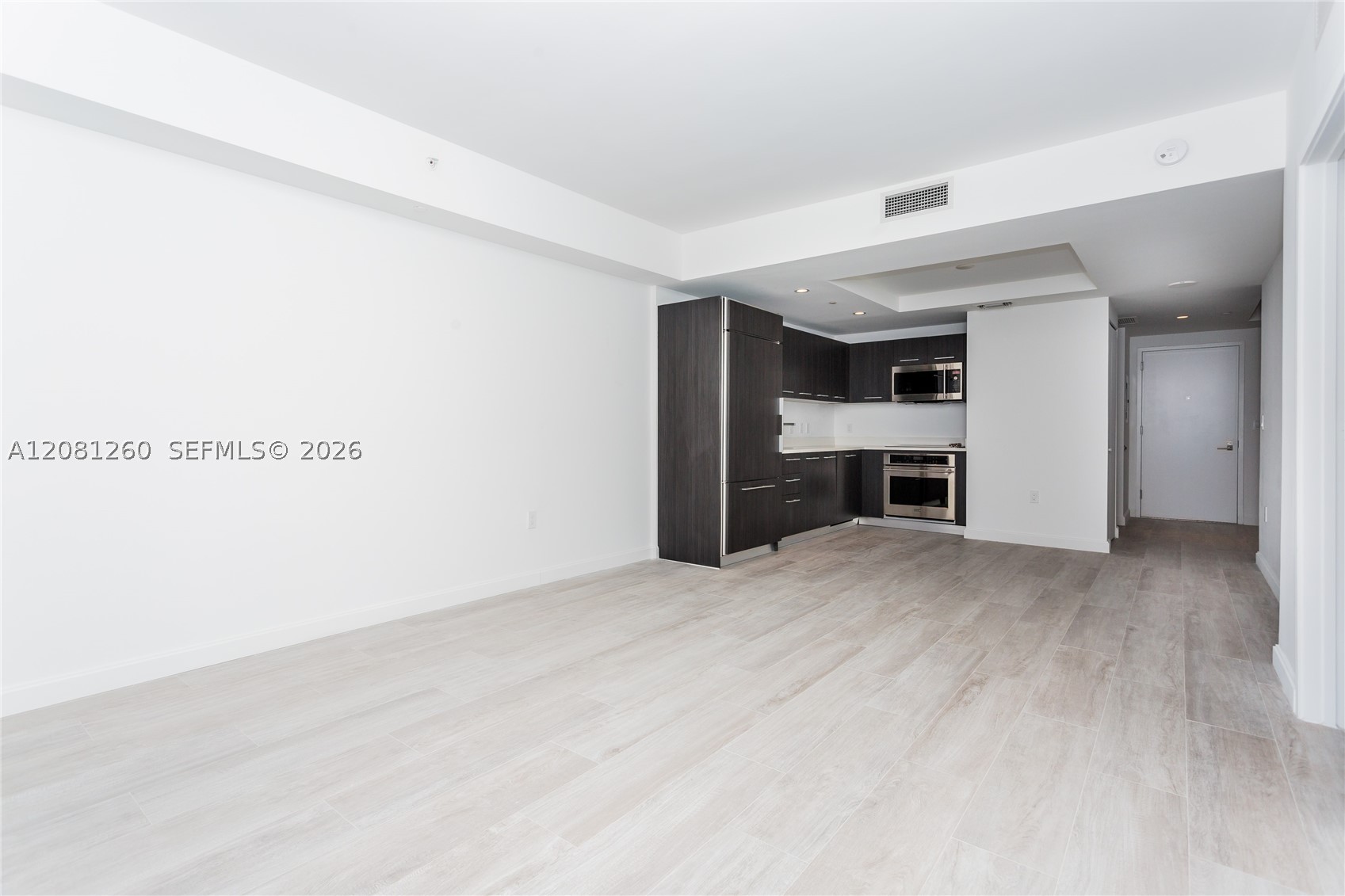 45 SW 9th St #3204, Miami FL 33130