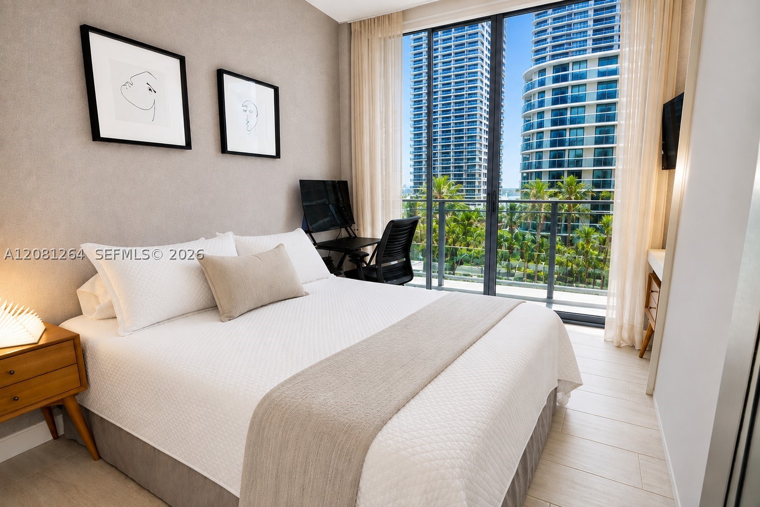 55 SW 9th St #1001, Miami FL 33130