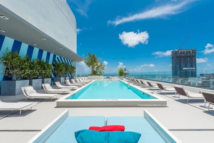 55 SW 9th St #1001, Miami FL 33130