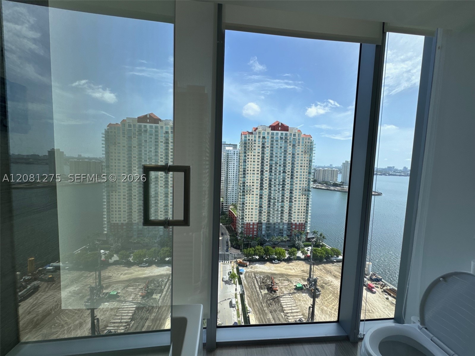 1300 Brickell Bay Dr #2610, Miami FL 33131