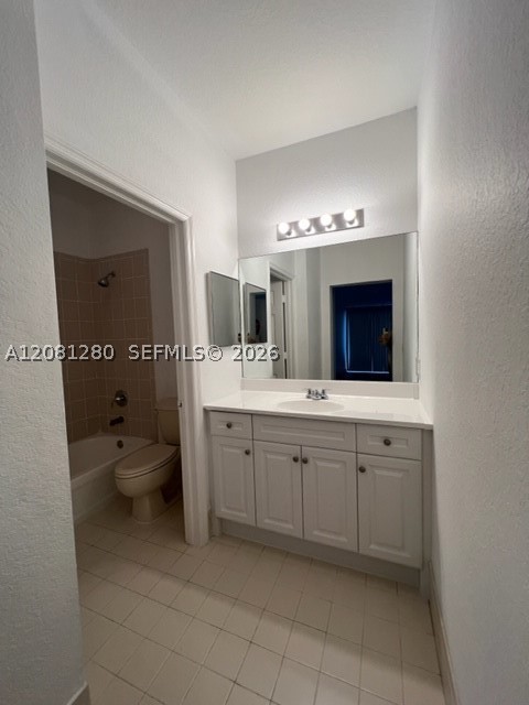 3632 NW 30th Ct #10F, Lauderdale Lakes FL 33311