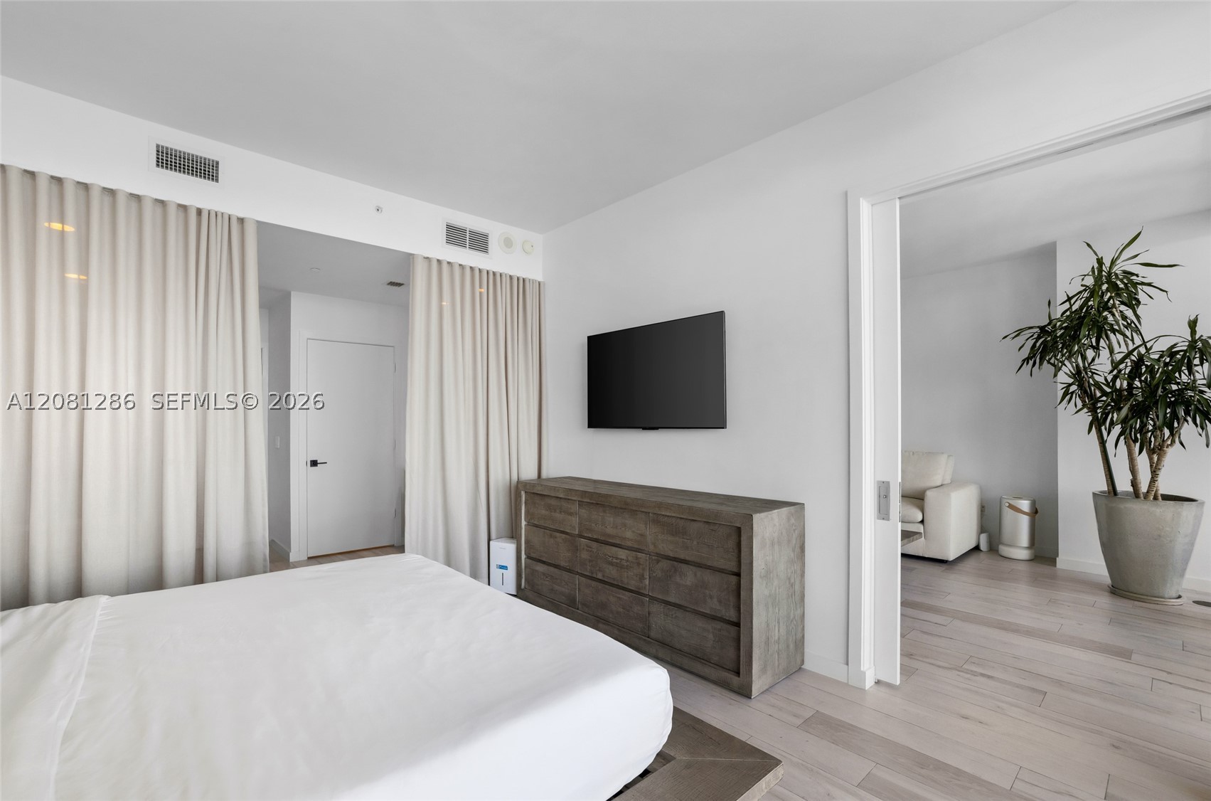 480 NE 31st St #1502, Miami FL 33137