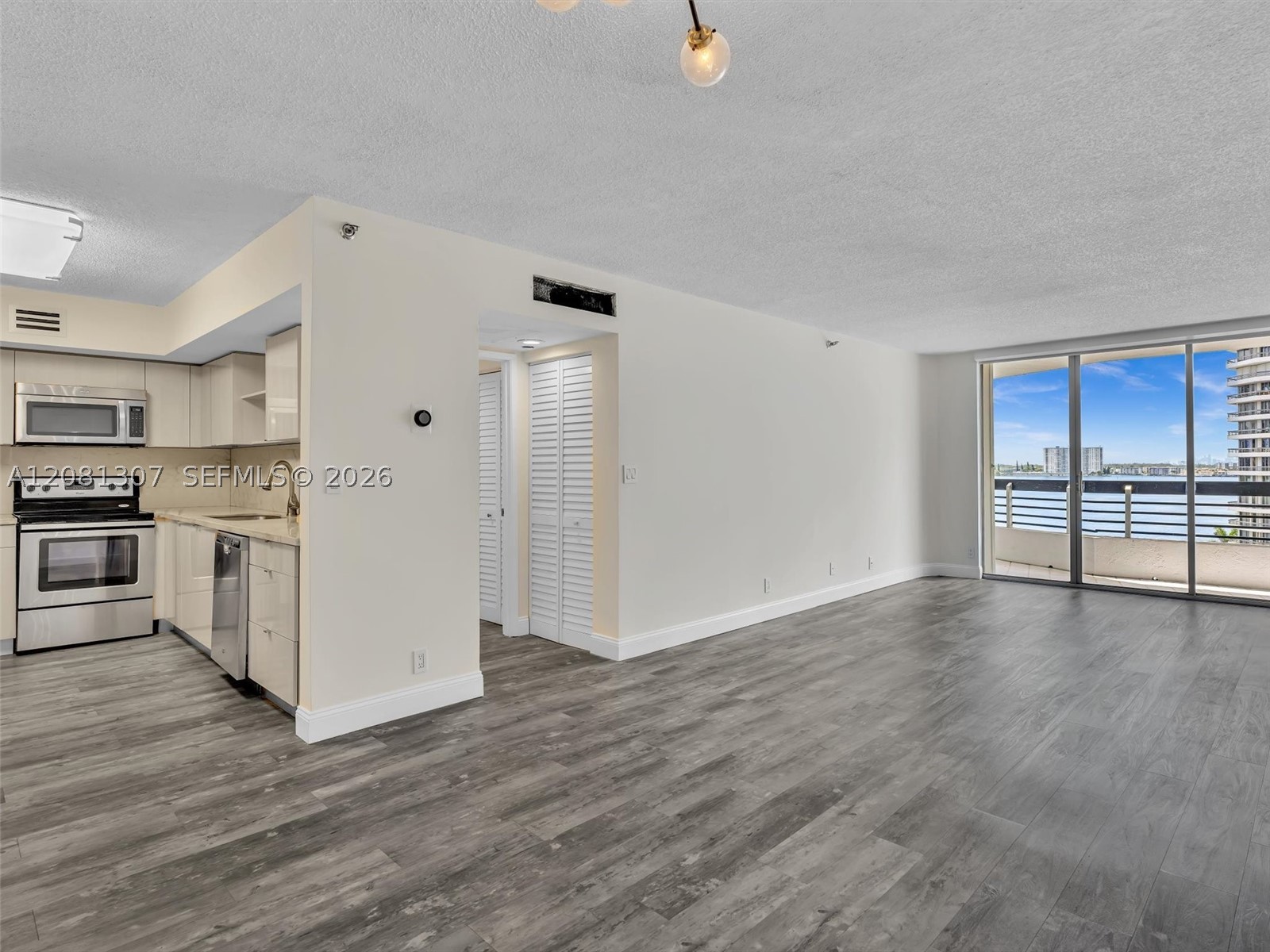 19195 NE 36th Ct #904, Aventura FL 33180