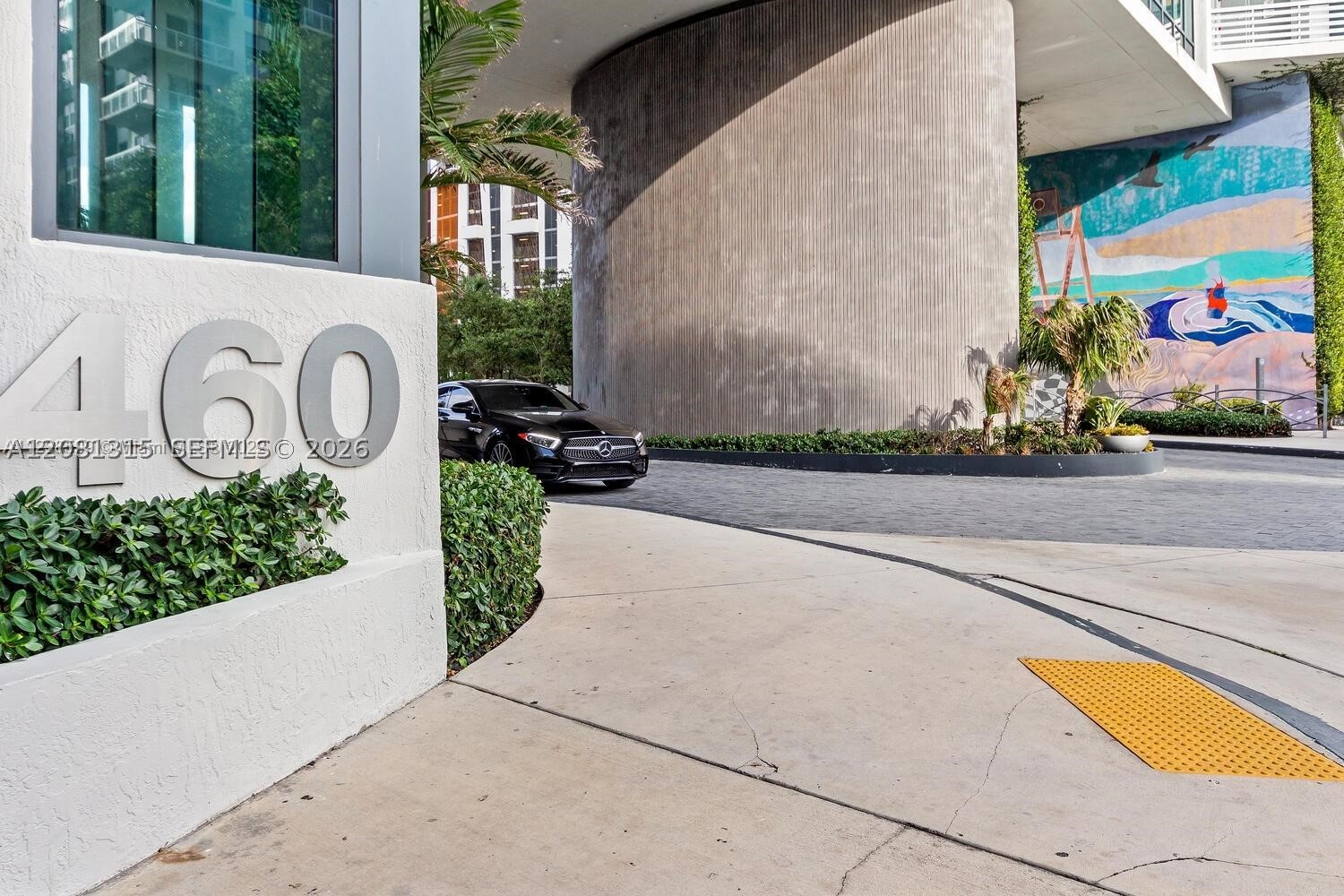 460 NE 28th St #2008, Miami FL 33137