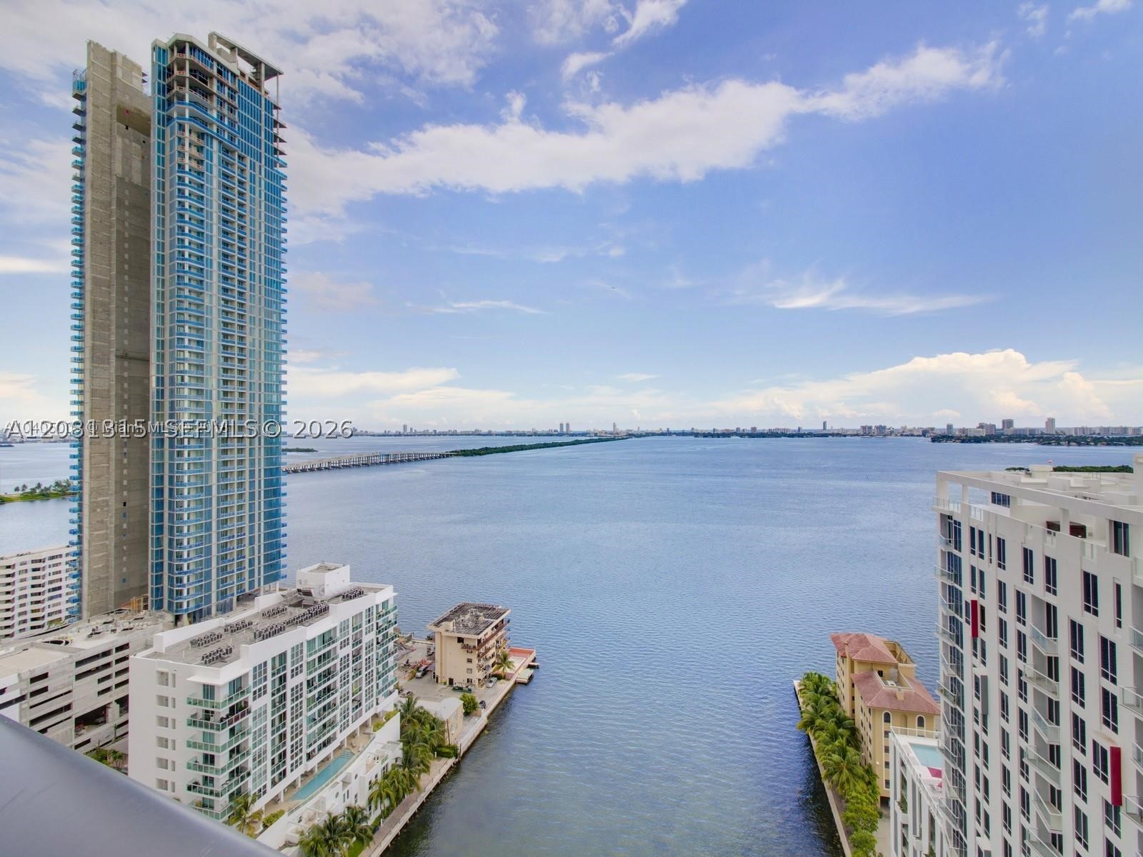 460 NE 28th St #2008, Miami FL 33137