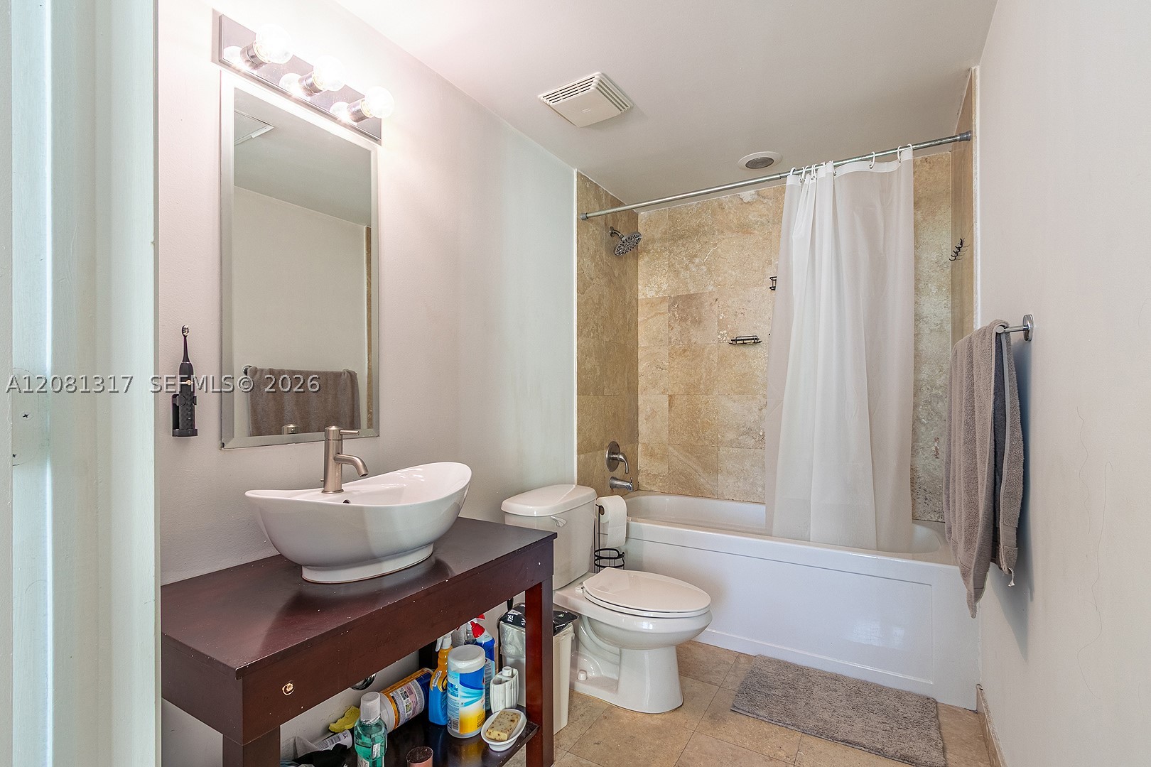 350 S Miami Ave #3914, Miami FL 33130
