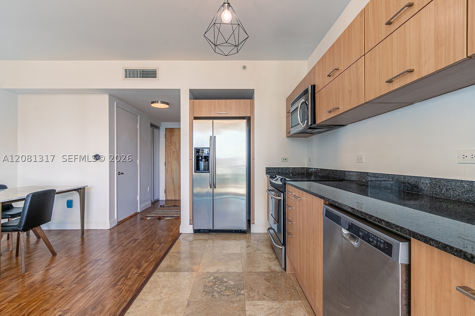 350 S Miami Ave #3914, Miami FL 33130