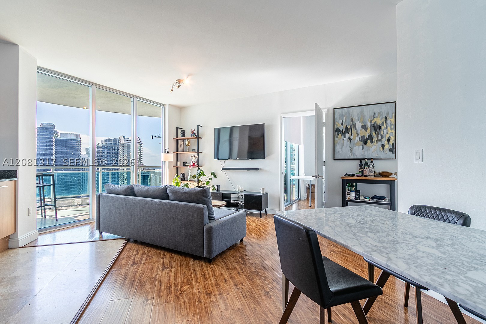 350 S Miami Ave #3914, Miami FL 33130