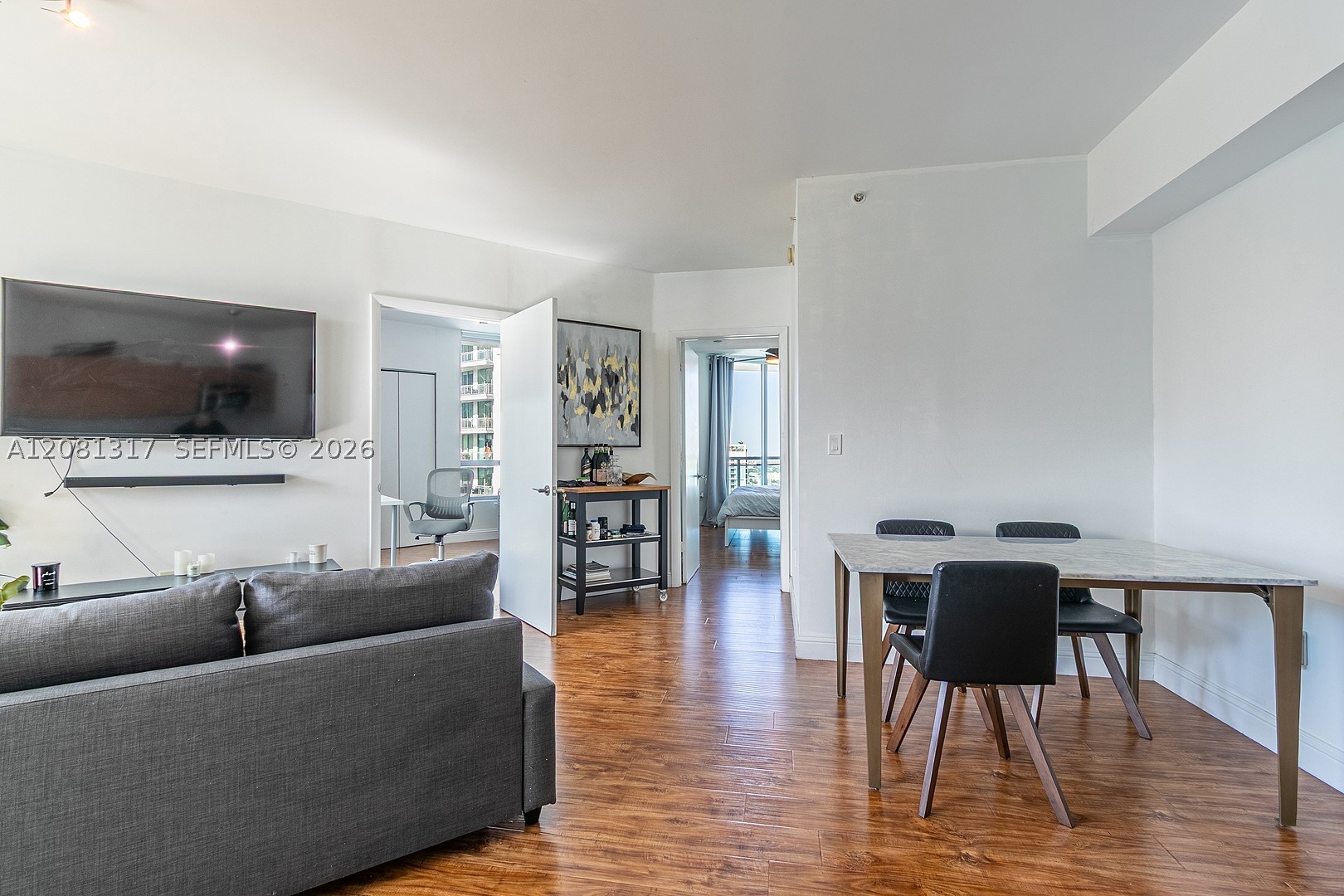 350 S Miami Ave #3914, Miami FL 33130