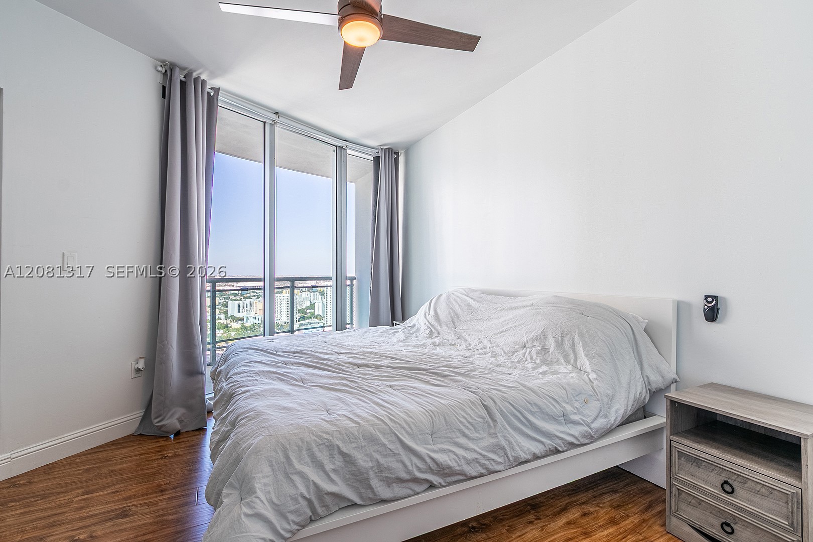 350 S Miami Ave #3914, Miami FL 33130