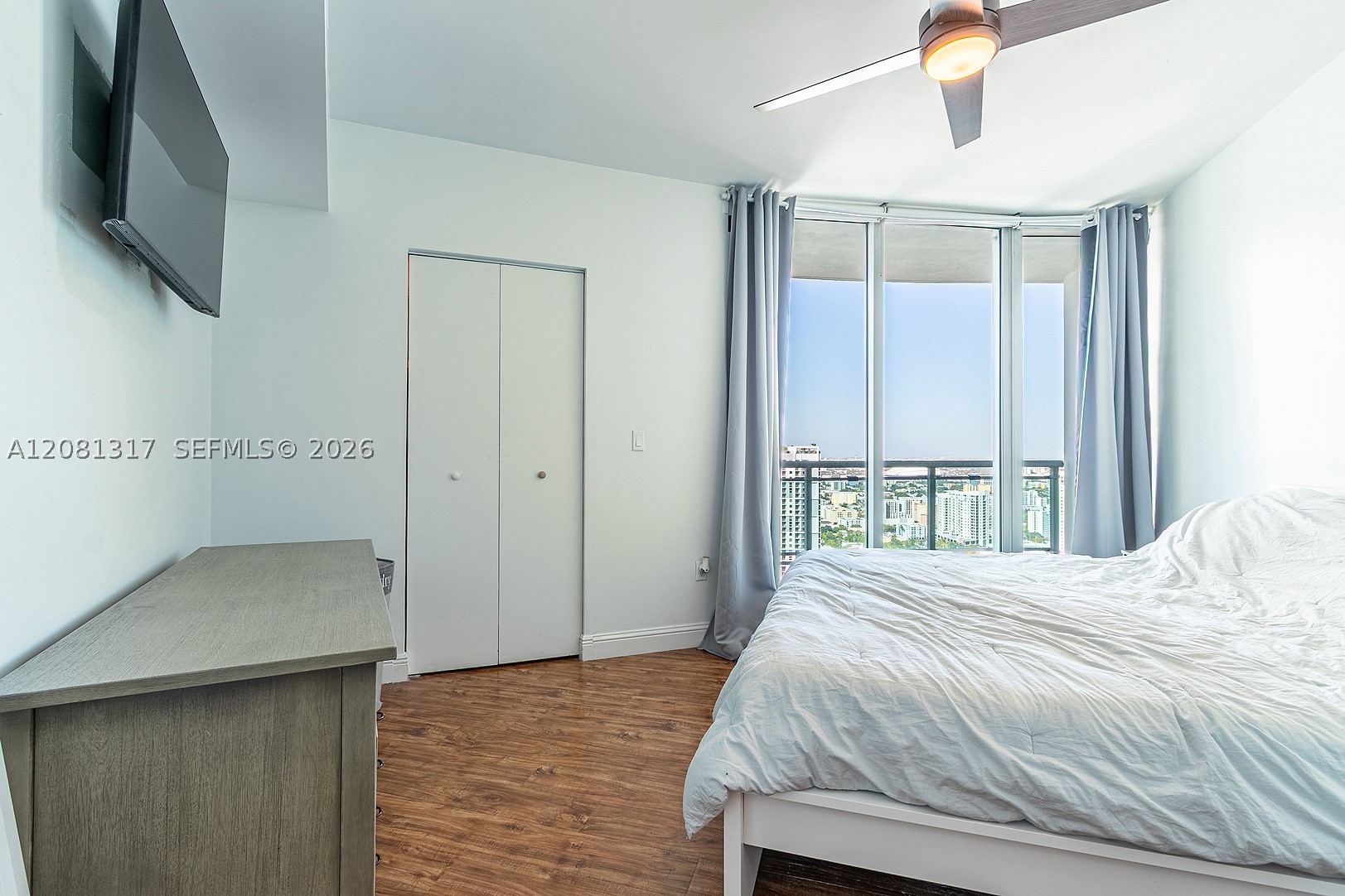 350 S Miami Ave #3914, Miami FL 33130