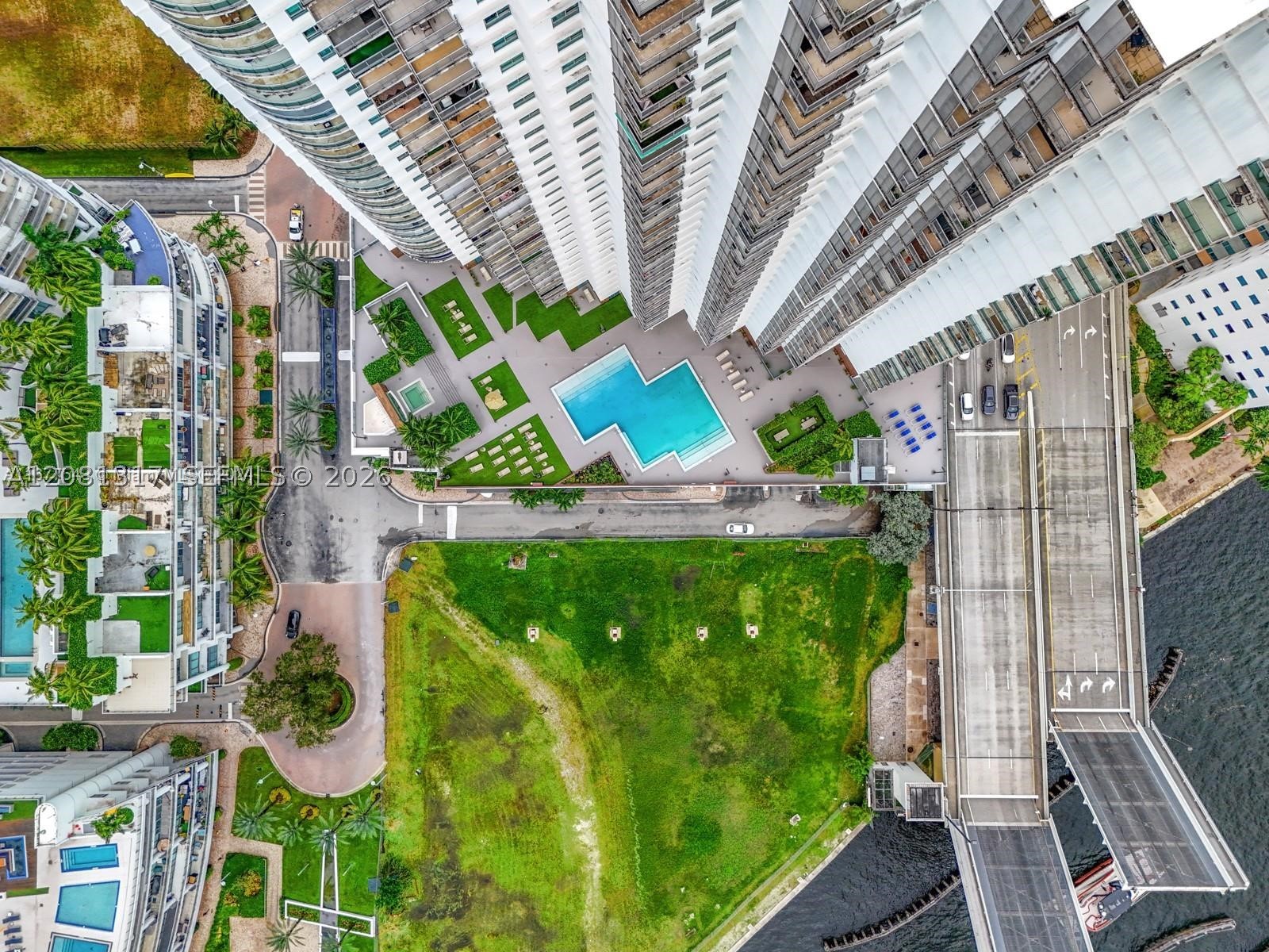 350 S Miami Ave #3914, Miami FL 33130
