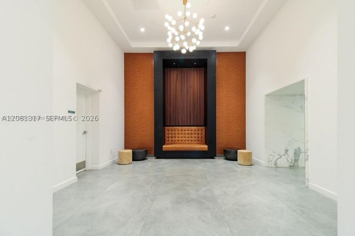 350 S Miami Ave #3914, Miami FL 33130
