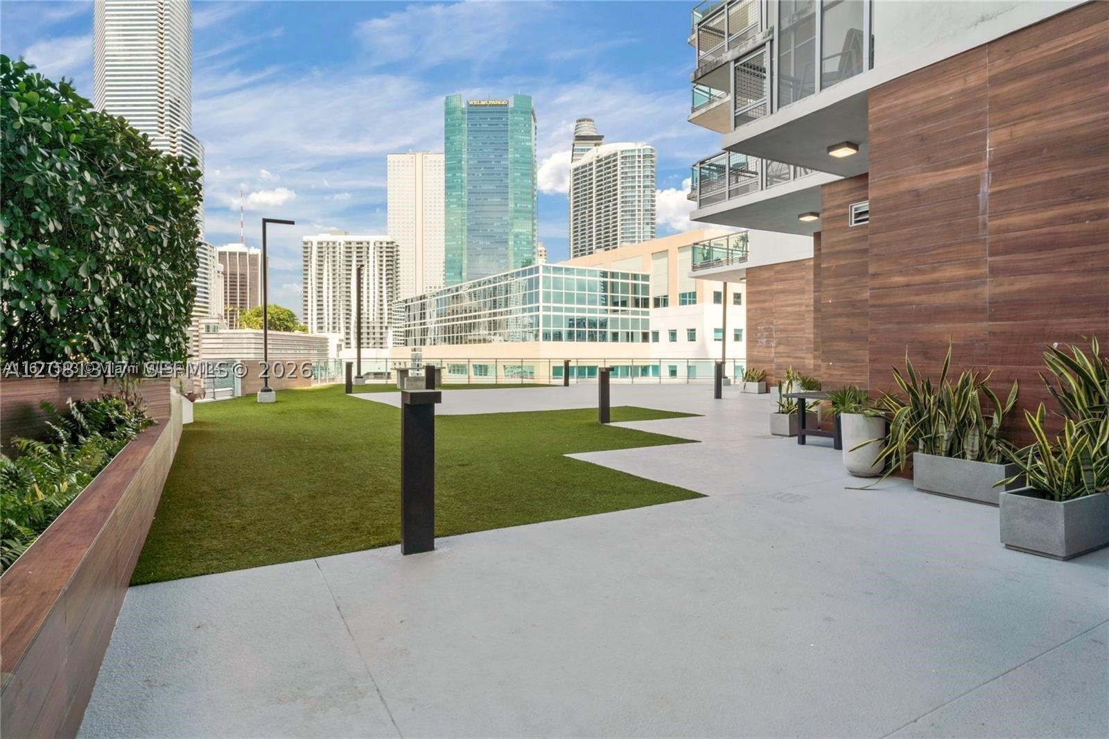 350 S Miami Ave #3914, Miami FL 33130