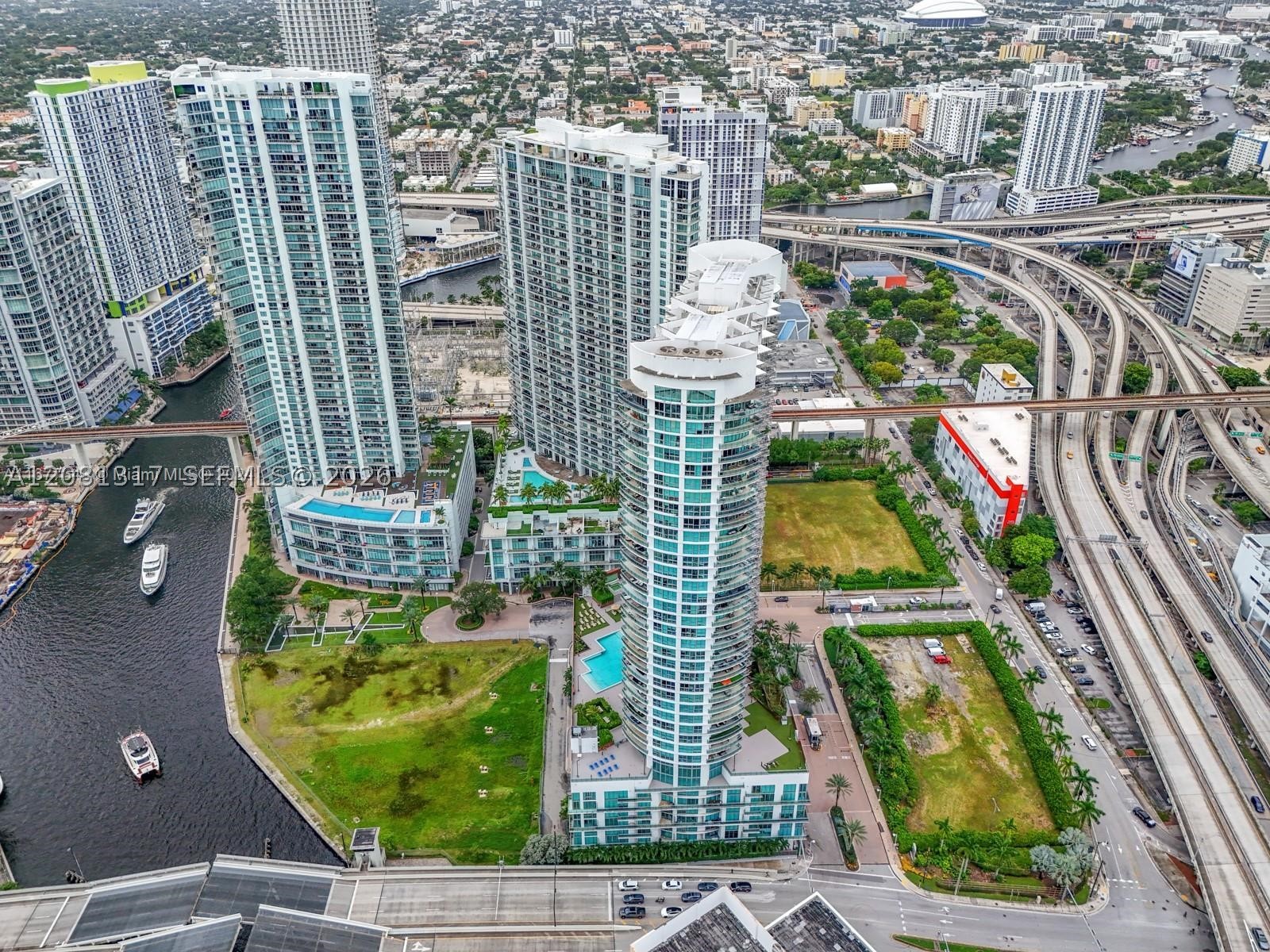 350 S Miami Ave #3914, Miami FL 33130