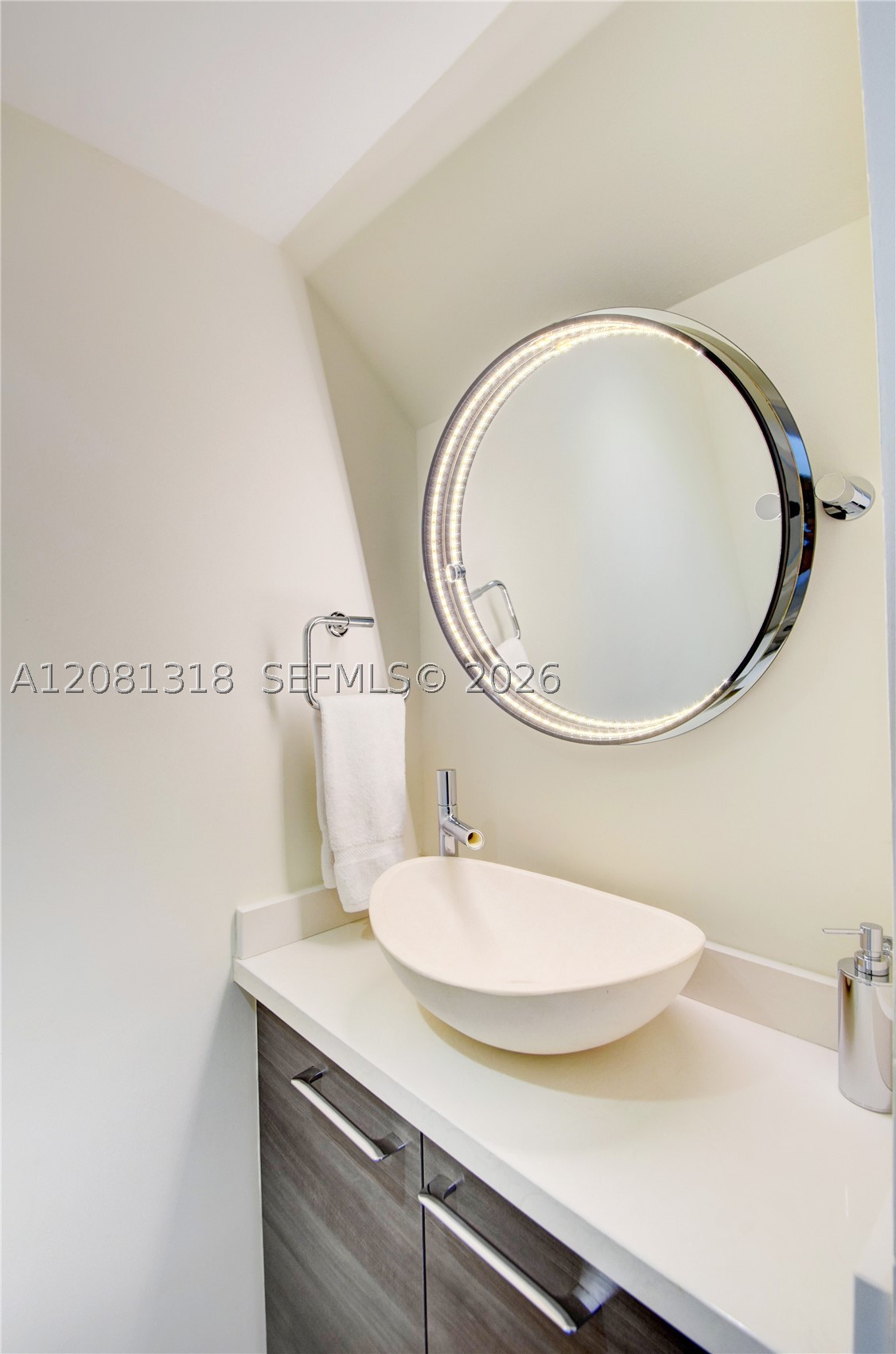 5445 Collins Ave #P2, Miami Beach FL 33140