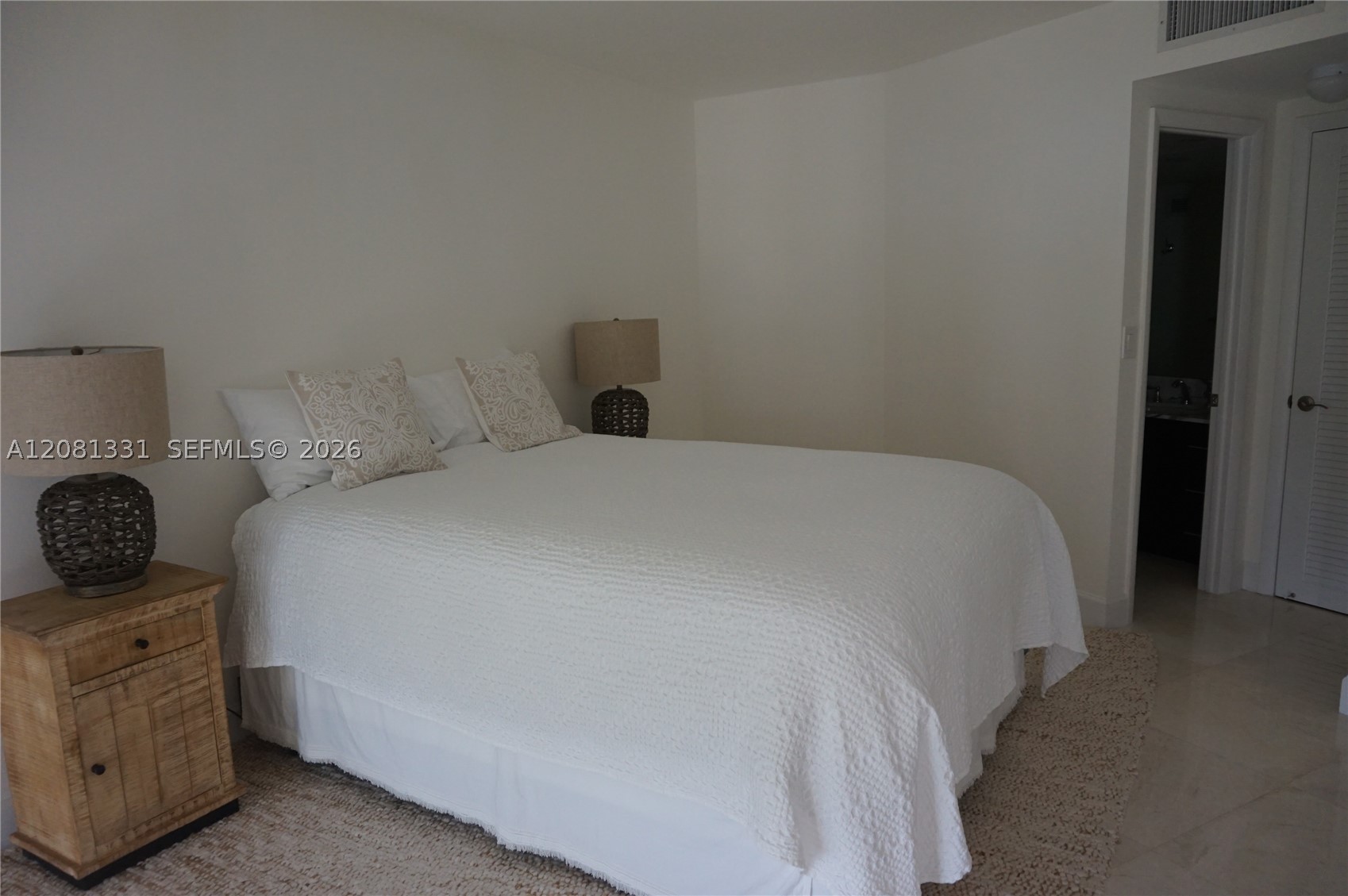 1121 Crandon Blvd #E1006, Key Biscayne FL 33149