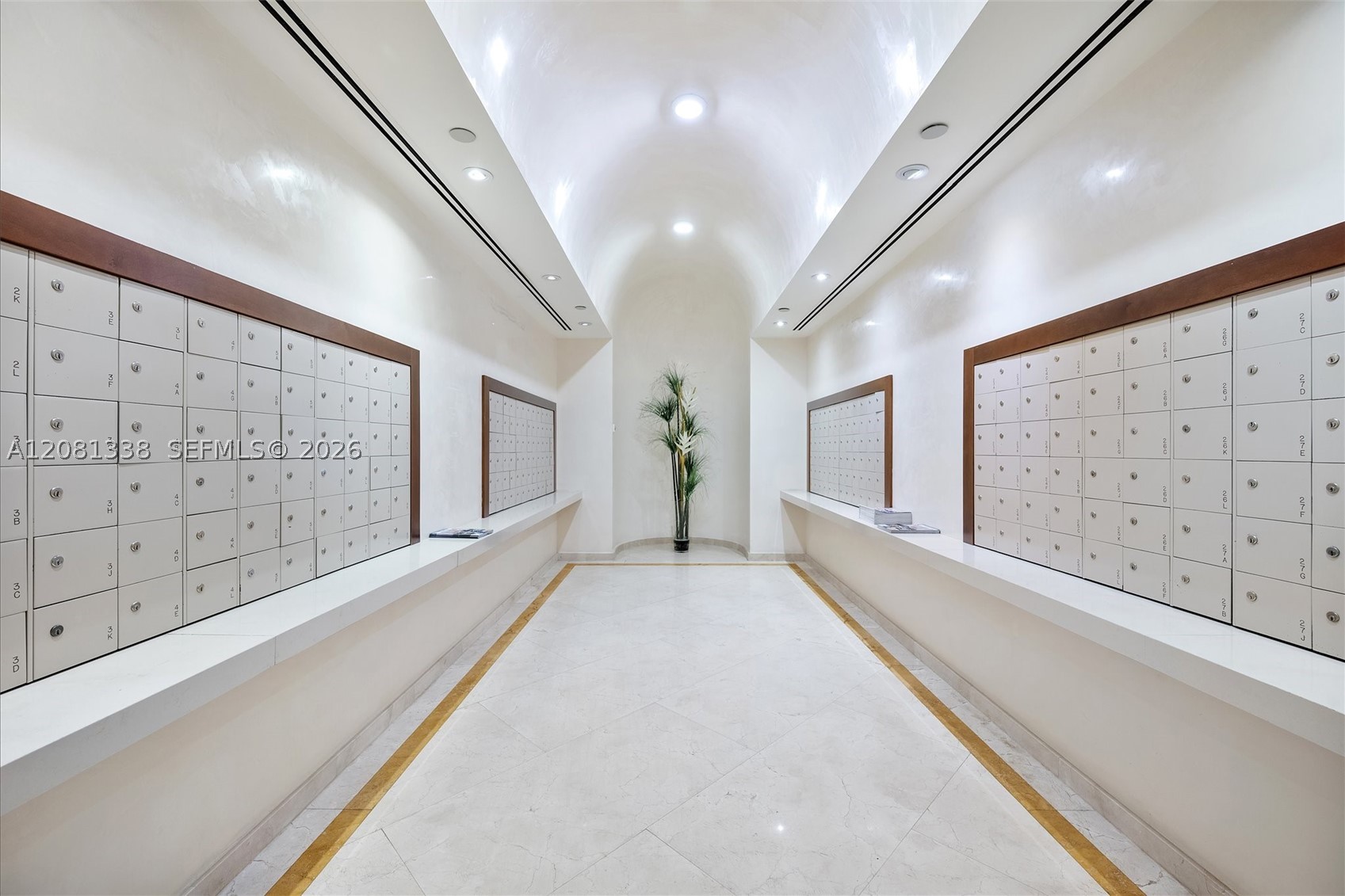 19355 Turnberry Way #19F, Aventura FL 33180