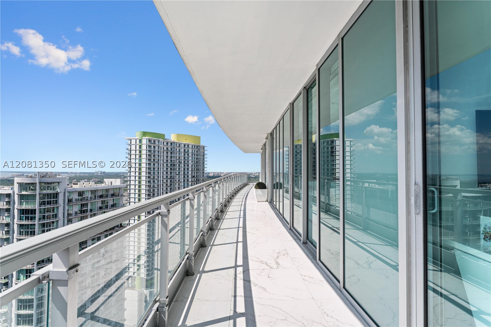 92 SW 3rd St #4003-04, Miami FL 33130