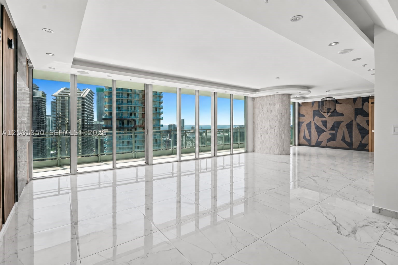 92 SW 3rd St #4003-04, Miami FL 33130