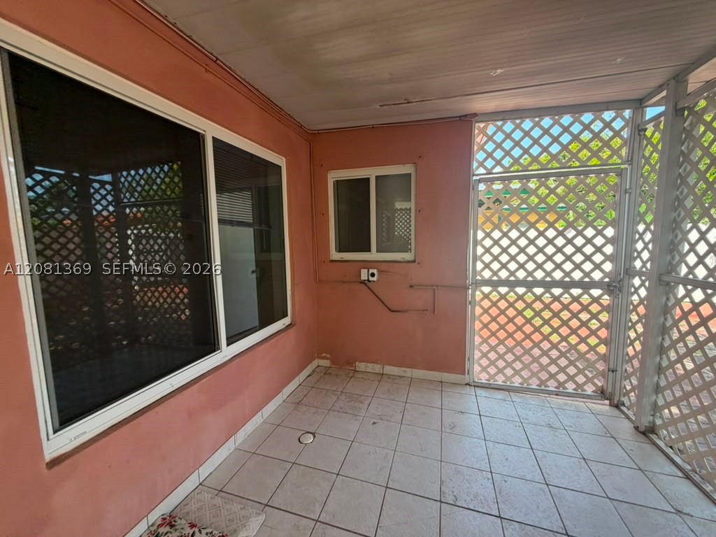 3500 NW 16th Ter, Miami FL 33125