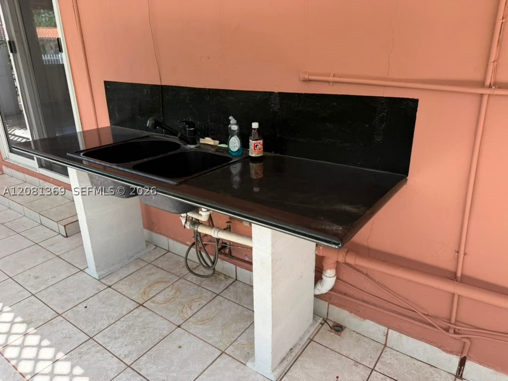 3500 NW 16th Ter, Miami FL 33125