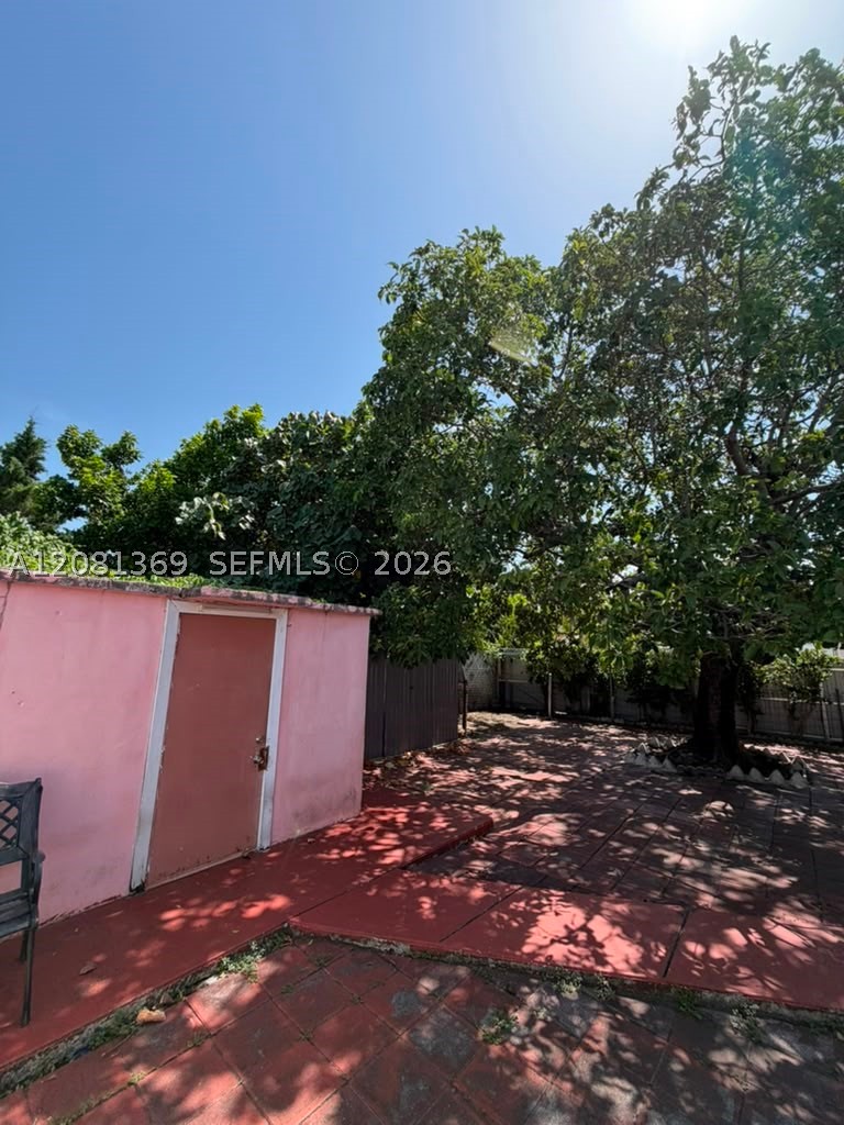 3500 NW 16th Ter, Miami FL 33125