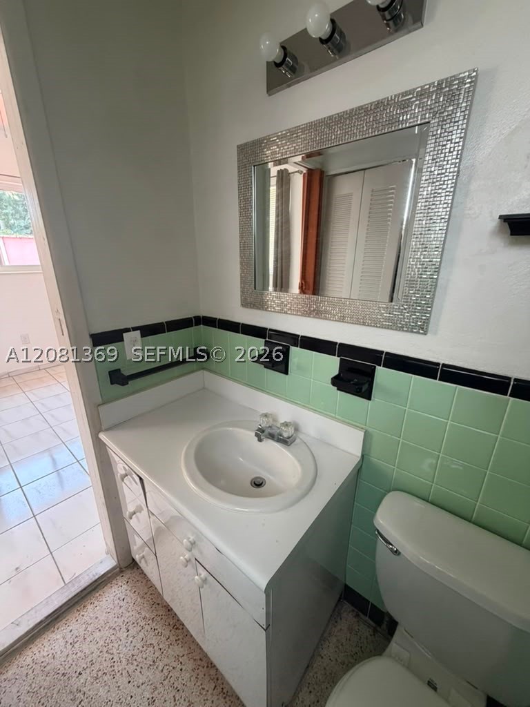3500 NW 16th Ter, Miami FL 33125