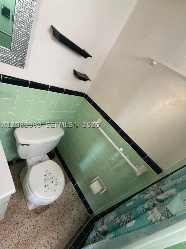 3500 NW 16th Ter, Miami FL 33125