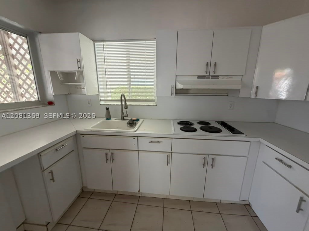 3500 NW 16th Ter, Miami FL 33125