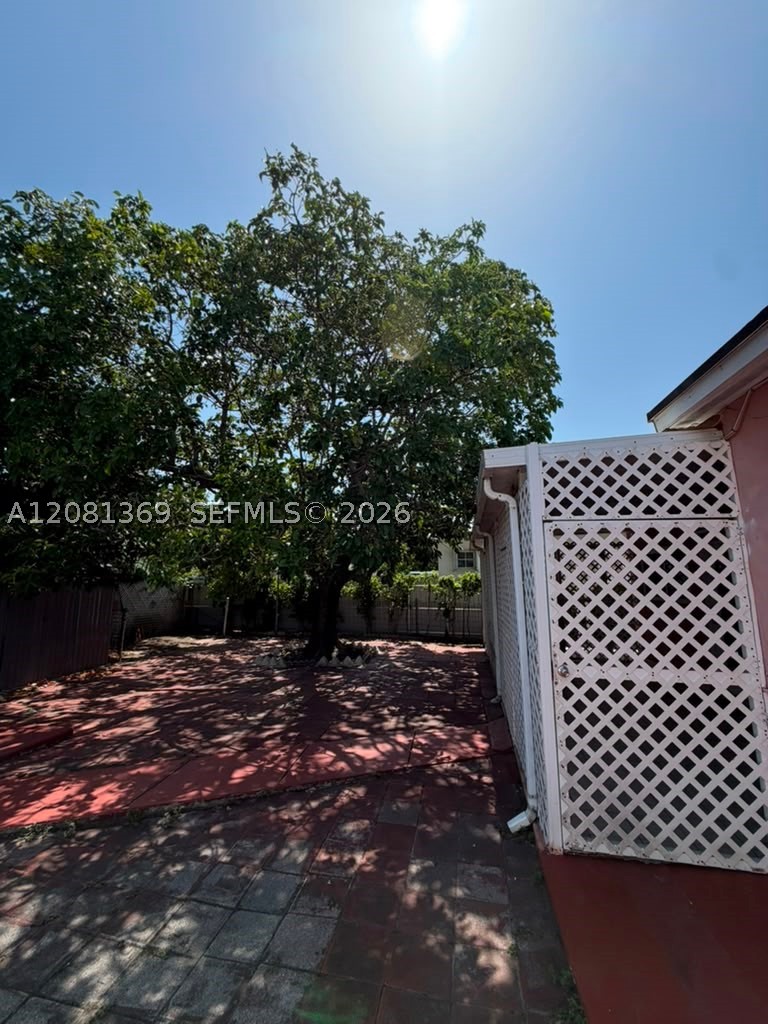 3500 NW 16th Ter, Miami FL 33125