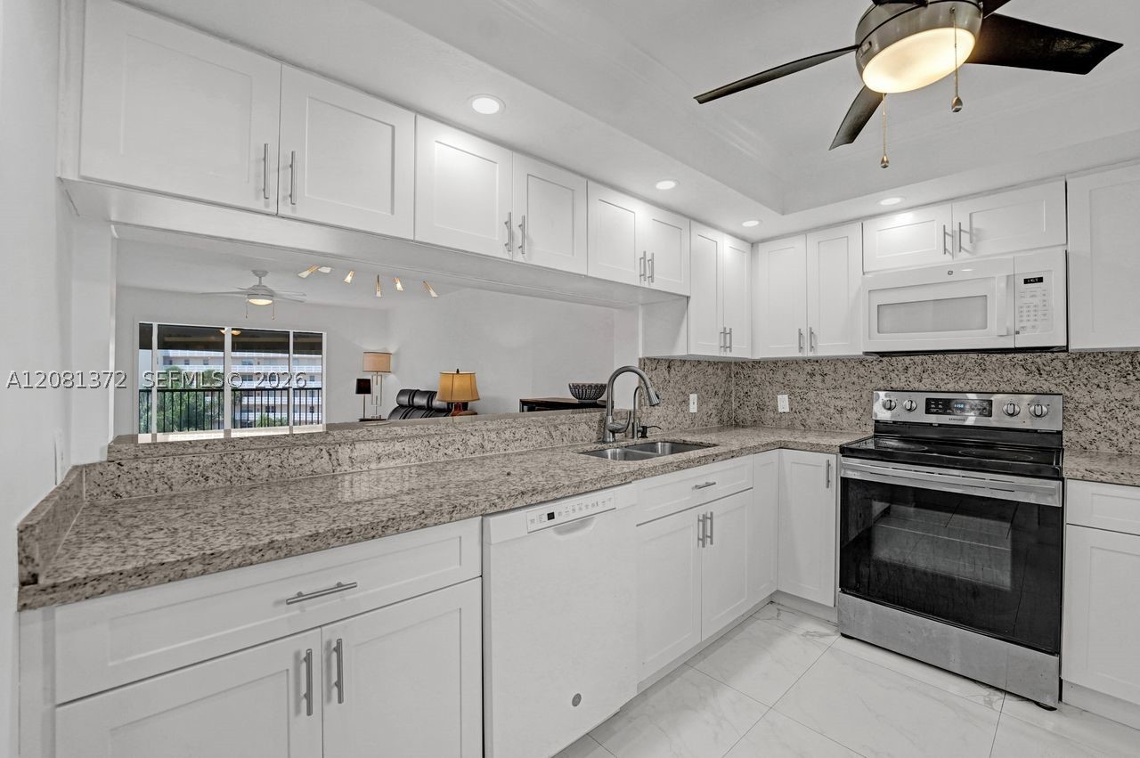 170 SE 5th Ave #405, Dania Beach FL 33004
