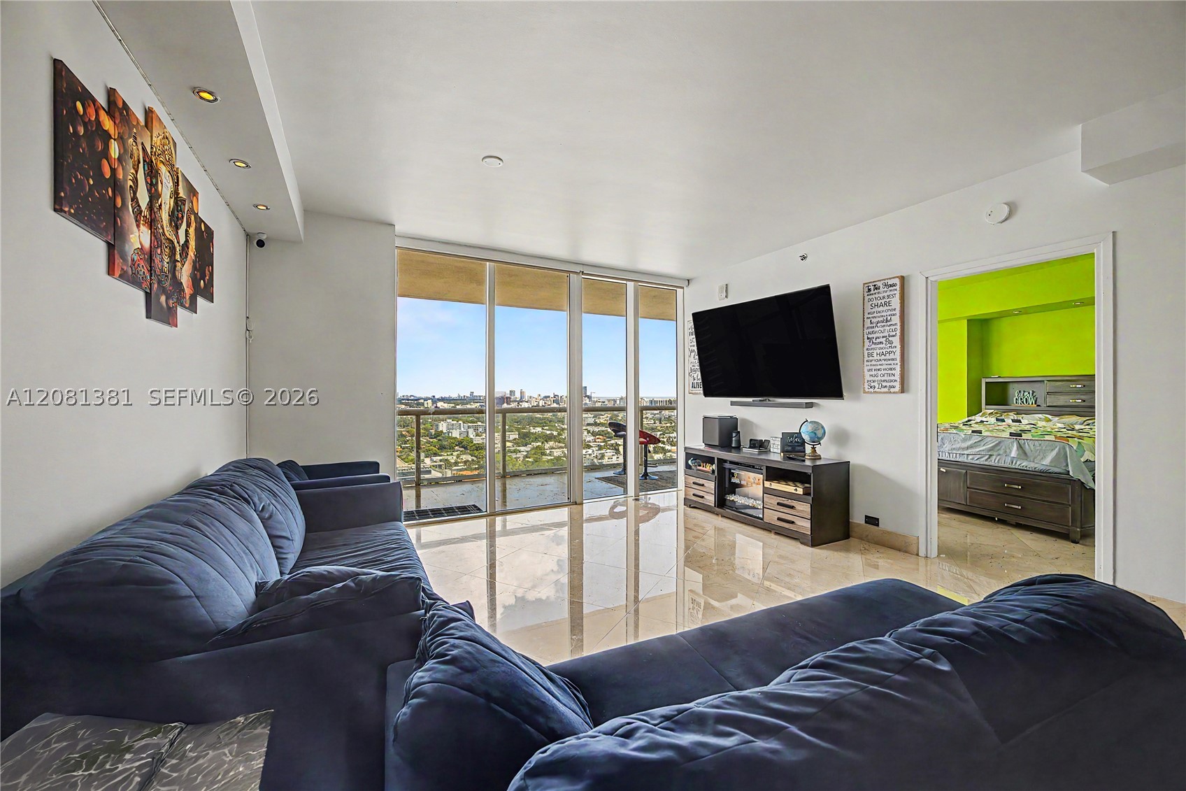 450 Alton Rd #2406, Miami Beach FL 33139