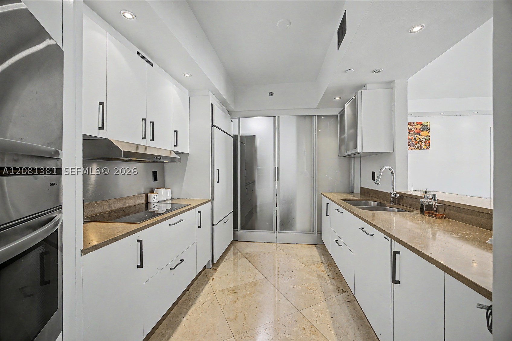 450 Alton Rd #2406, Miami Beach FL 33139
