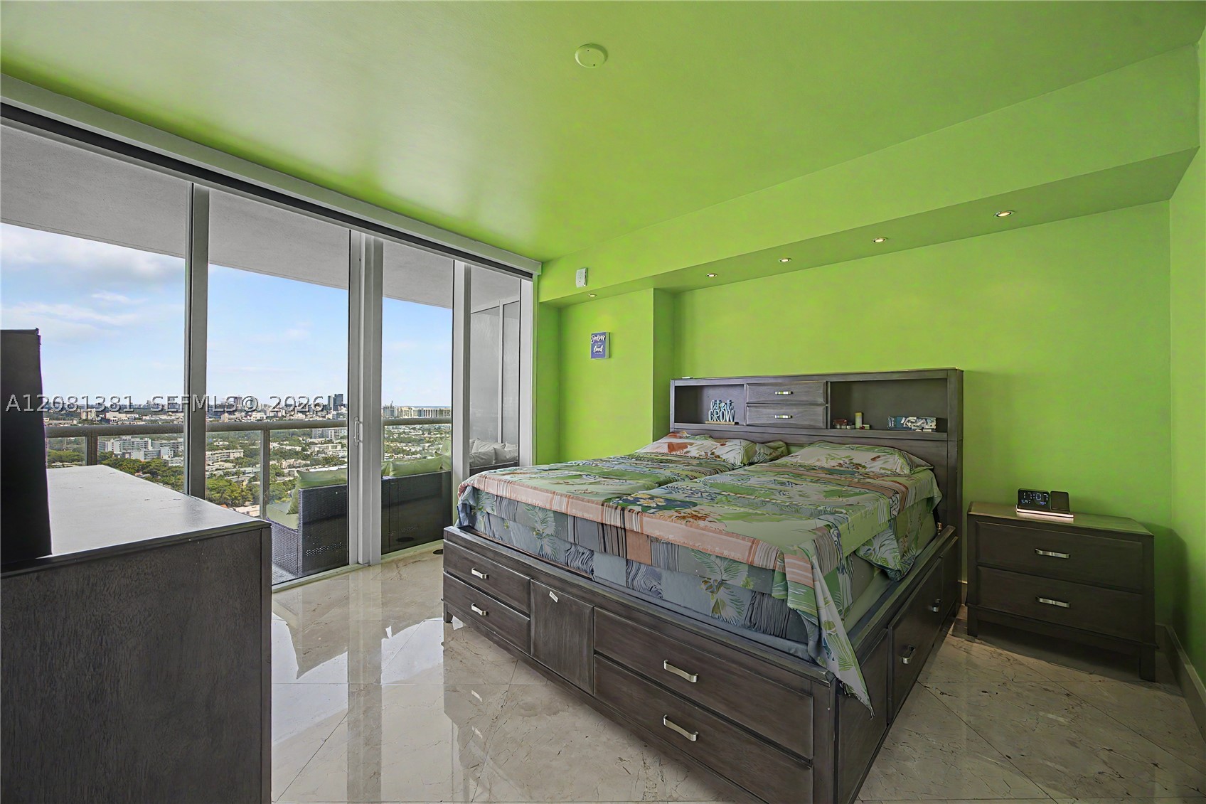 450 Alton Rd #2406, Miami Beach FL 33139