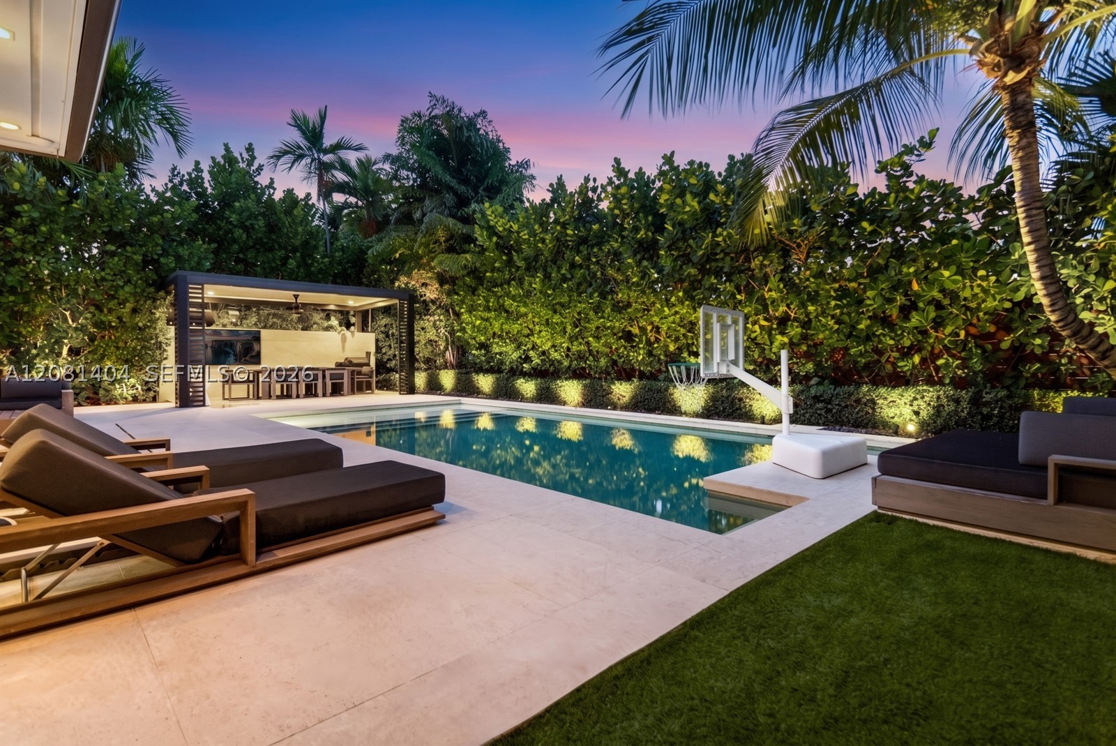 771 Fairway Dr, Miami Beach FL 33141