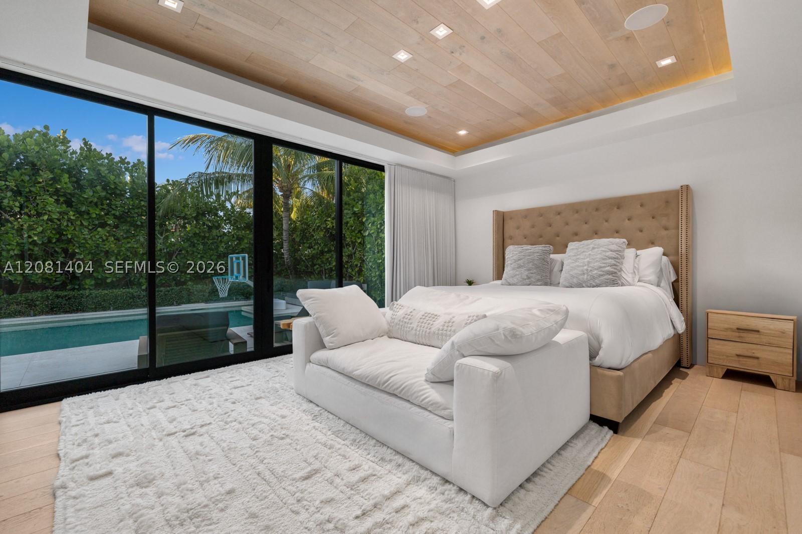 771 Fairway Dr, Miami Beach FL 33141