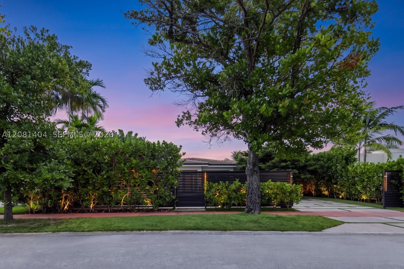 771 Fairway Dr, Miami Beach FL 33141