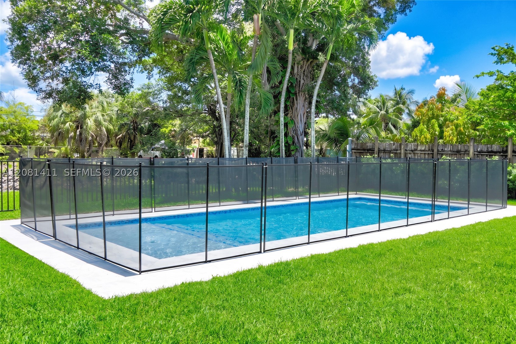 6853 S Waterway Dr, Miami FL 33155