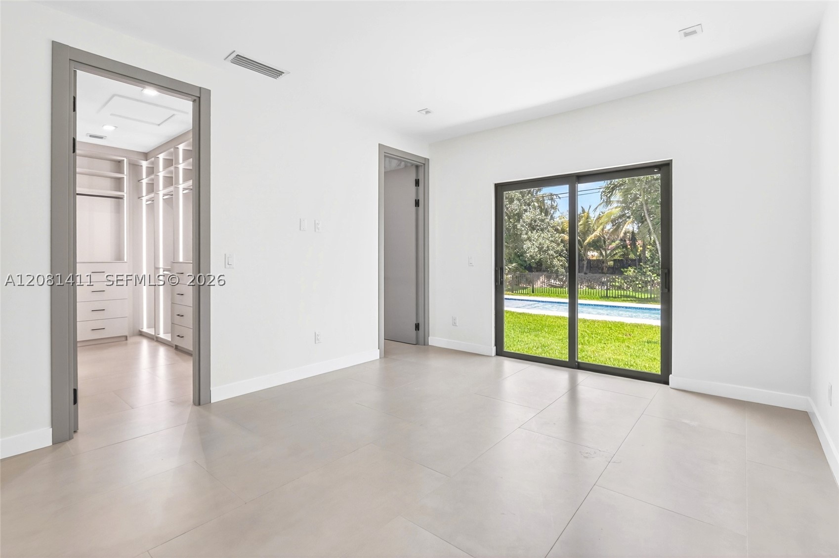 6853 S Waterway Dr, Miami FL 33155