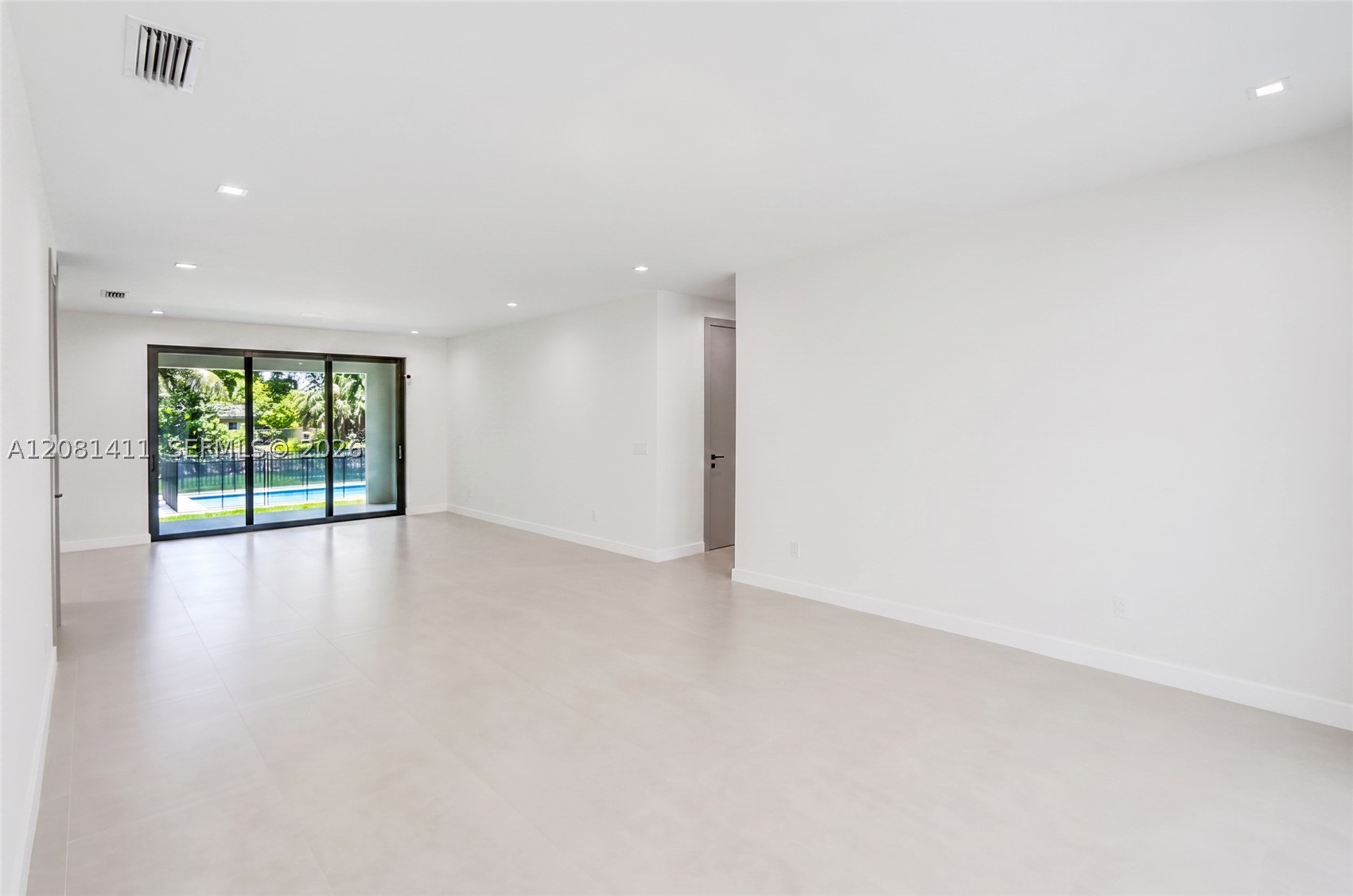 6853 S Waterway Dr, Miami FL 33155