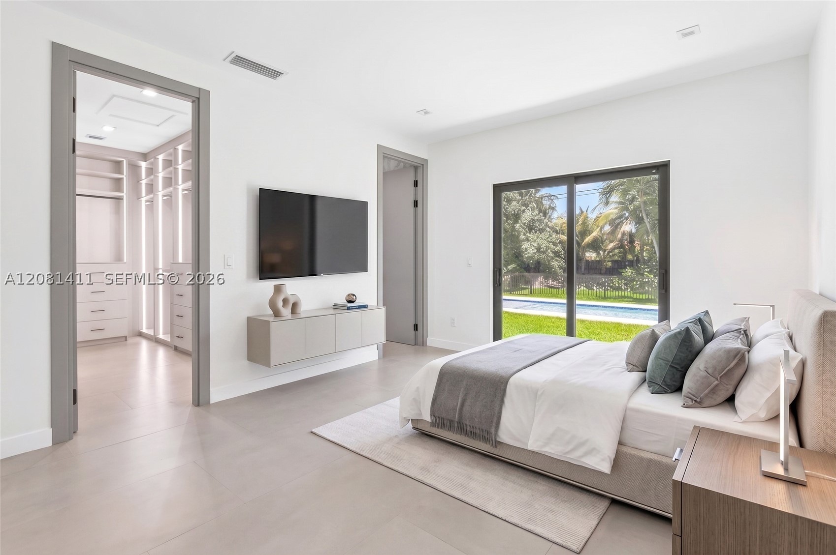 6853 S Waterway Dr, Miami FL 33155