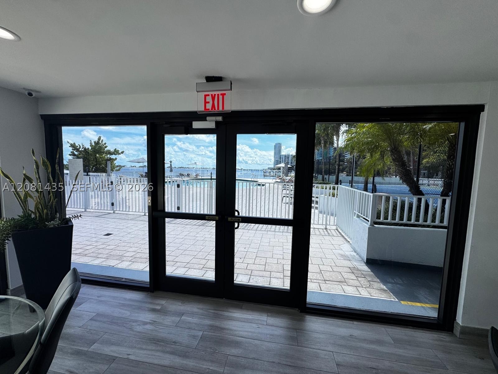 200 SE 15th Rd #9I, Miami FL 33129