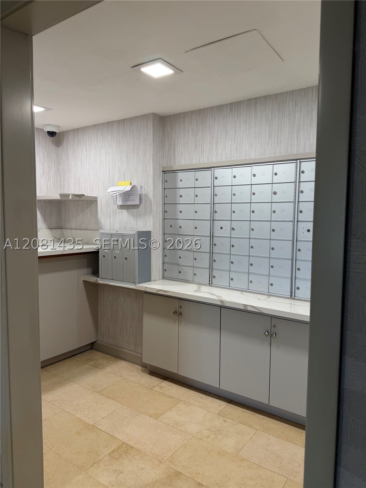 200 SE 15th Rd #9I, Miami FL 33129